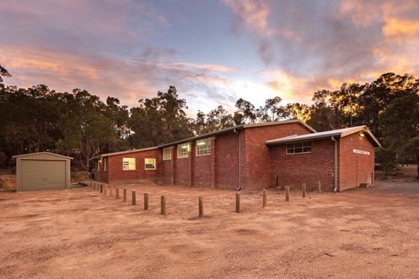 Glen Forrest Hall - side view of Glen Forrest Hall